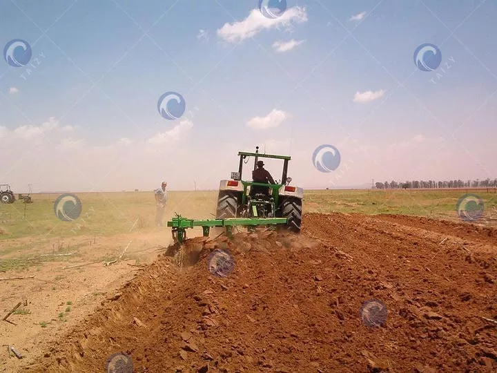 3 disc plough